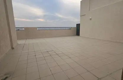 بنتهاوس - 3 غرف نوم - 4 حمامات للايجار في القليعة - الشرق - الشارقة