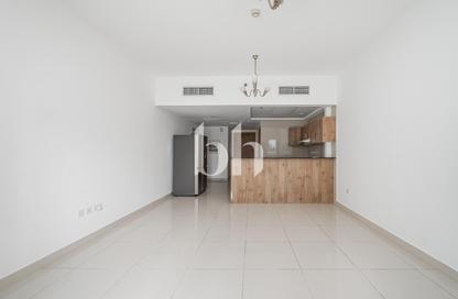 Apartment - 2 Bedrooms - 3 Bathrooms for sale in Continental Tower - Dubai Marina - Dubai