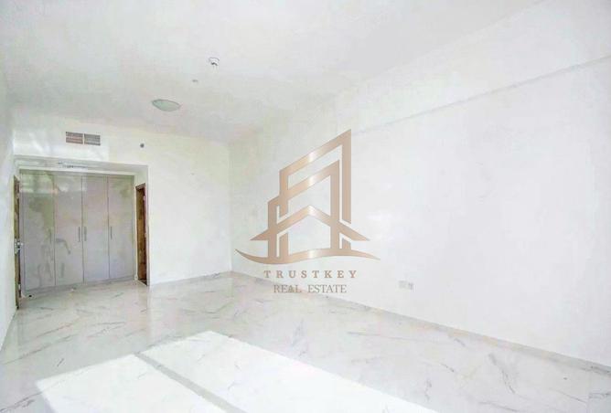 108174017 - Property Image 2