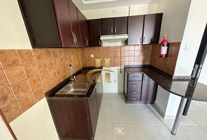 80703056 - Property Image 3