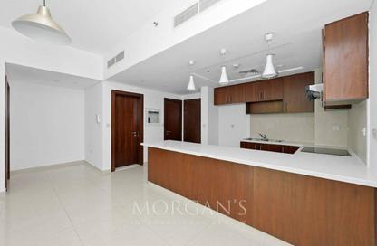 Apartment - 1 Bedroom - 2 Bathrooms for rent in Panorama at the Views Tower 3 - Panorama at the Views - The Views - Dubai