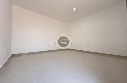 Apartment - Studio - 1 Bathroom for rent in Al Mushrif Villas - Al Mushrif - Abu Dhabi