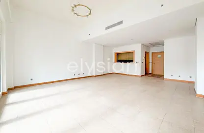 شقة - غرفة نوم - 2 حمامات للايجار في الخوشكار - مساكن شور لاين - نخلة جميرا - دبي