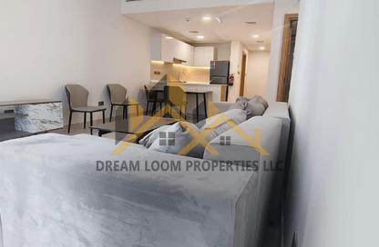 Apartment - 2 Bedrooms - 2 Bathrooms for rent in Radiant Square - City Of Lights - Al Reem Island - Abu Dhabi Apartment - 2 Bedrooms - 2 Bathrooms for rent in Radiant Square - City Of Lights - Al Reem Island - Abu Dhabi