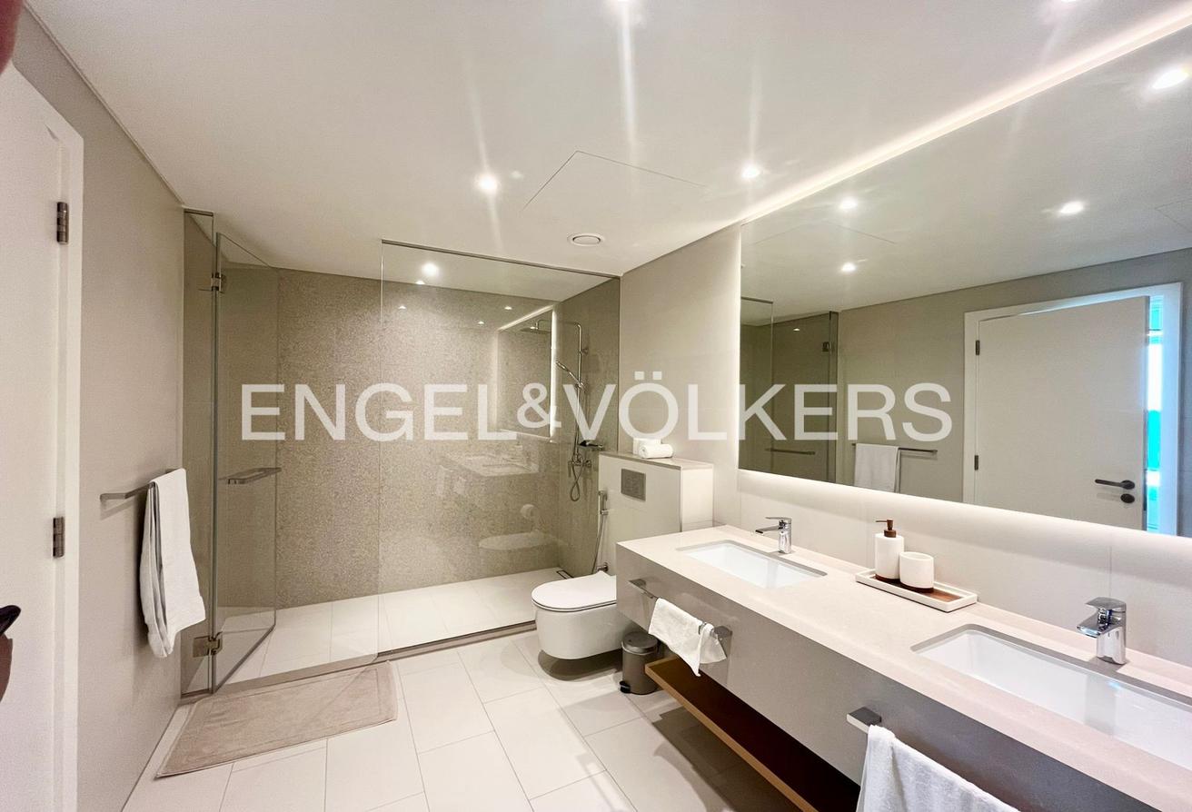 Furnished | Corner Unit | Panoramic Balcony photo 22