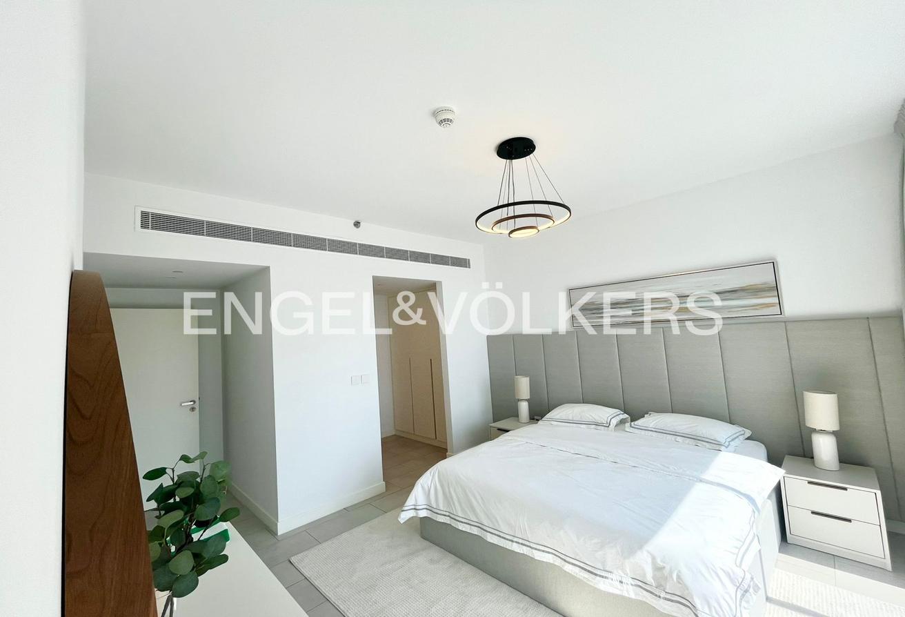 Furnished | Corner Unit | Panoramic Balcony photo 19