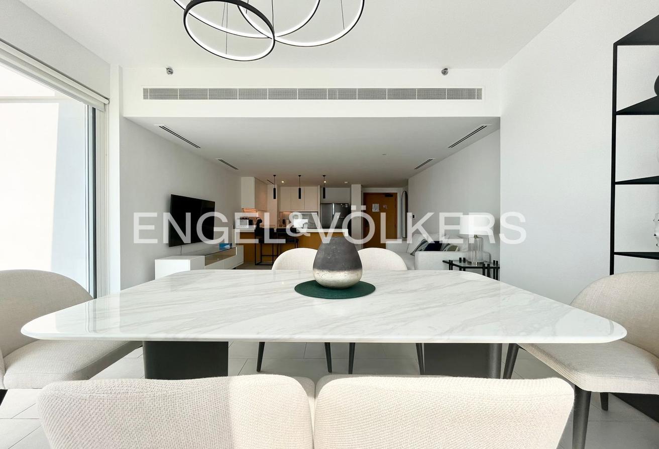 Furnished | Corner Unit | Panoramic Balcony photo 7