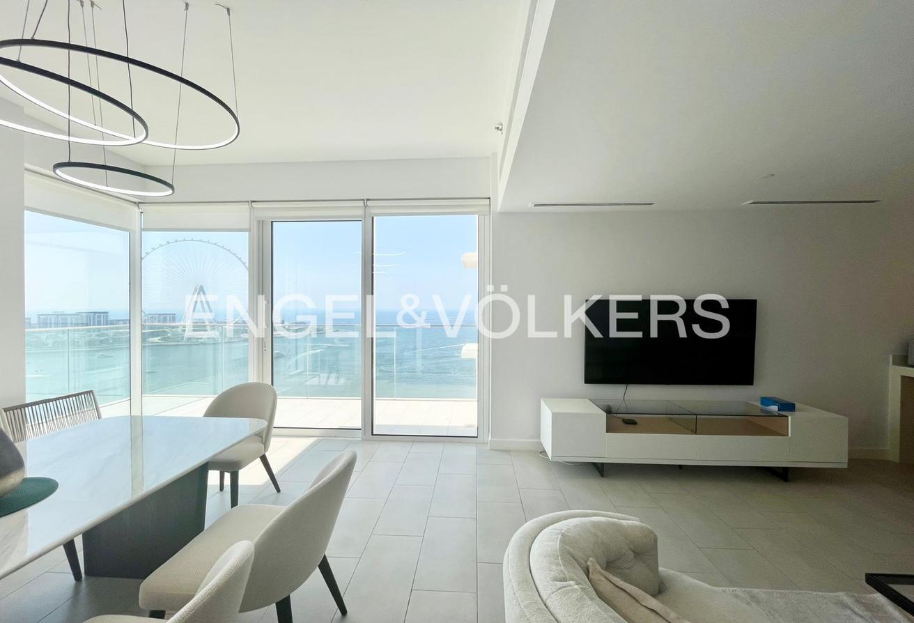 Furnished | Corner Unit | Panoramic Balcony photo 4
