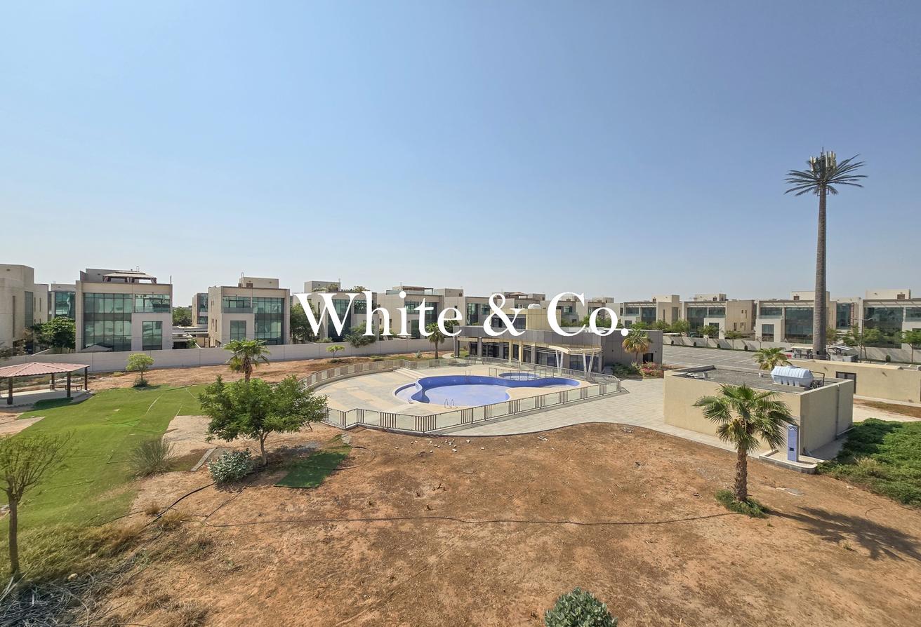Landscaped 6 bed | Vacant | Upgraded pool photo 20