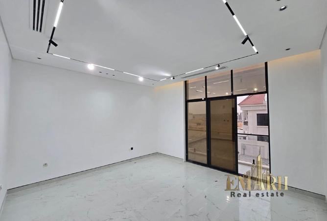 142827875 - Property Image 3