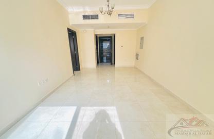 Apartment - 1 Bedroom - 2 Bathrooms for rent in Muwaileh 29 Building - Muwaileh - Sharjah