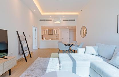 Apartment - 1 Bedroom - 2 Bathrooms for sale in Delphine Tower - Marina Promenade - Dubai Marina - Dubai