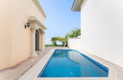 Villa - 4 Bedrooms - 5 Bathrooms for sale in Garden Homes Frond E - Garden Homes - Palm Jumeirah - Dubai