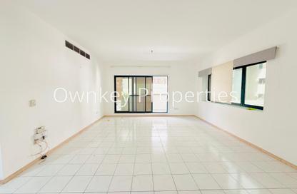 Apartment - 3 Bedrooms - 3 Bathrooms for rent in Wahat Al Nakheel - Al Mankhool - Bur Dubai - Dubai