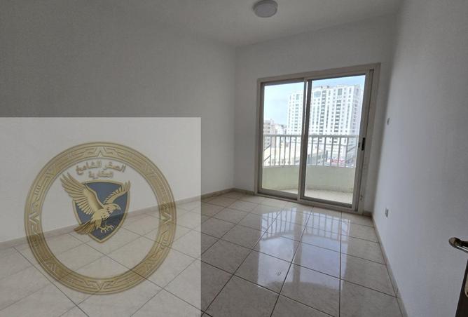 92704445 - Property Image 3