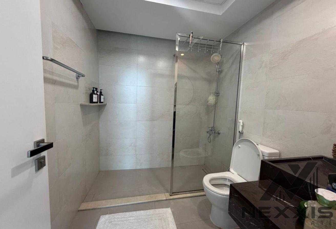 PREMIUM | FAMILY OREINTED | HUGE LAYOUT | VACANT photo 16