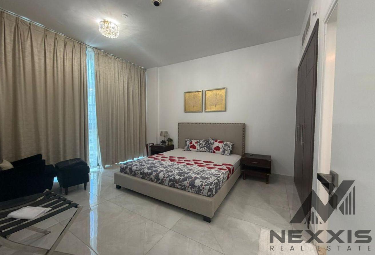 PREMIUM | FAMILY OREINTED | HUGE LAYOUT | VACANT photo 4