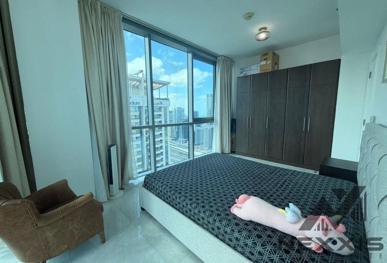 PREMIUM | FAMILY OREINTED | HUGE LAYOUT | VACANT photo 6