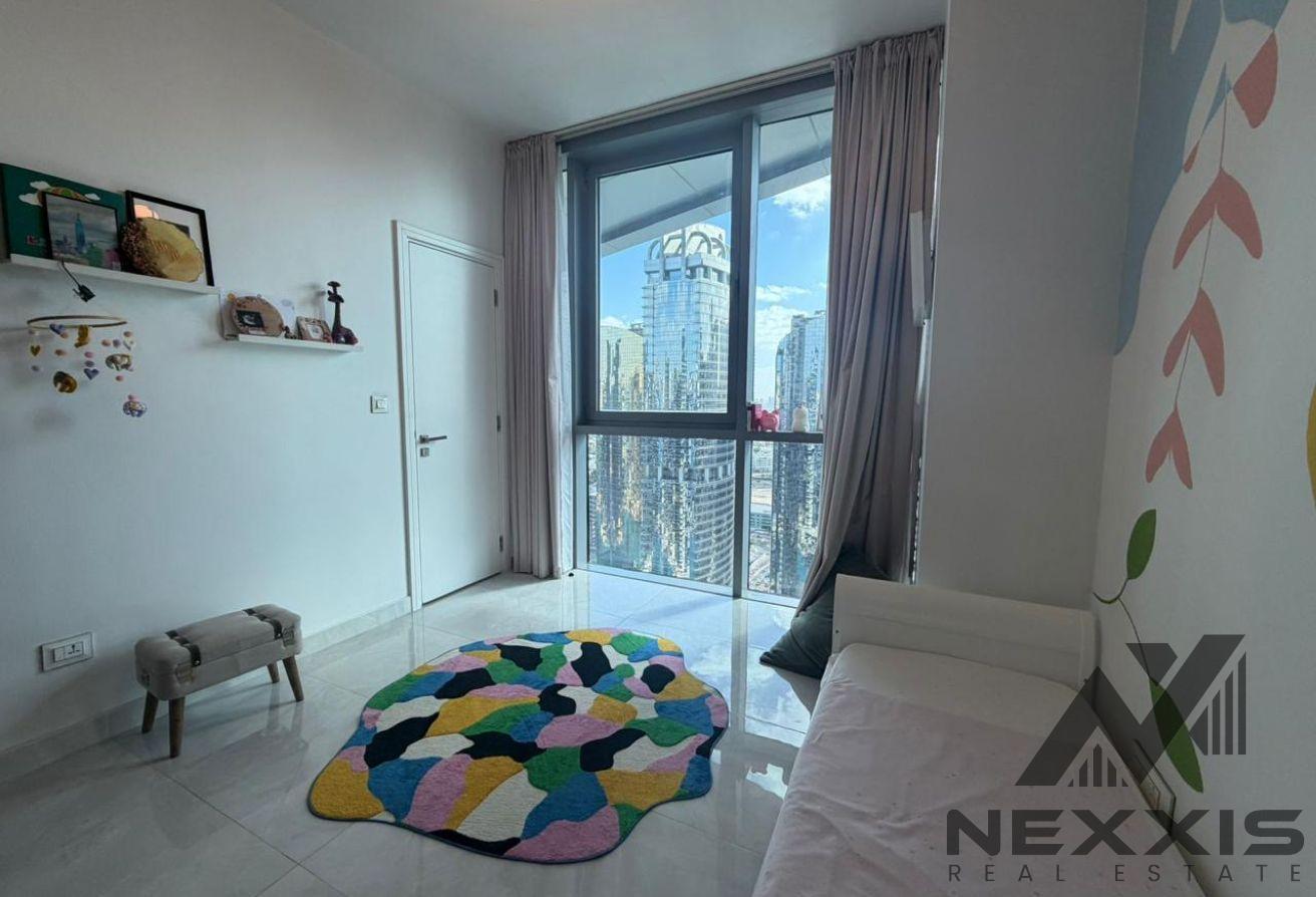 PREMIUM | FAMILY OREINTED | HUGE LAYOUT | VACANT photo 8