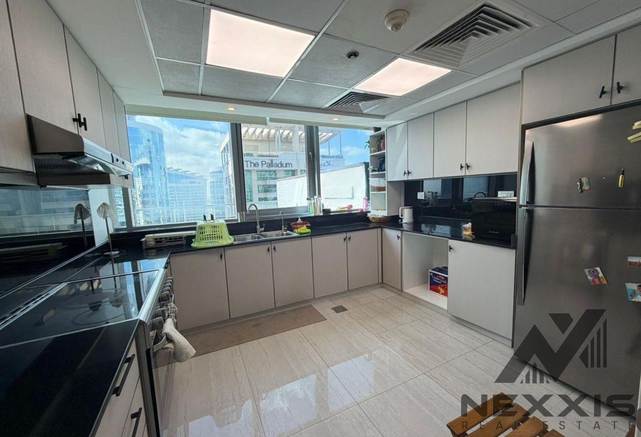 PREMIUM | FAMILY OREINTED | HUGE LAYOUT | VACANT photo 12