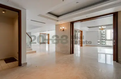 Apartment - 4 Bedrooms - 5 Bathrooms for rent in Marina Residences 1 - Marina Residences - Palm Jumeirah - Dubai