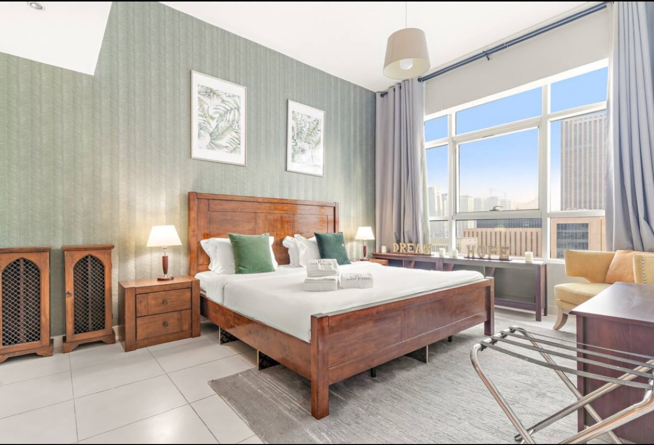 12 Cheques| Furnished |Net to Marina Mall | 1BHK