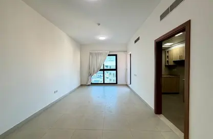 شقة - 2 غرف نوم - 2 حمامات للايجار في ليوان 2 - دبي لاند - دبي