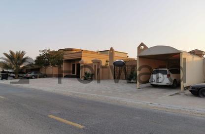 Villa - 3 - 5 for sale in Julfar - Ras Al Khaimah