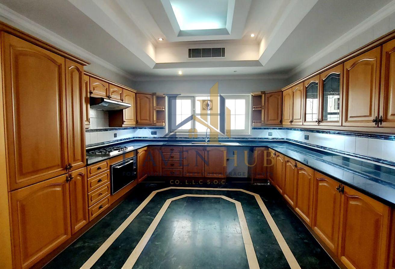 5 BR Villa with Private Pool in Al Safa photo 19