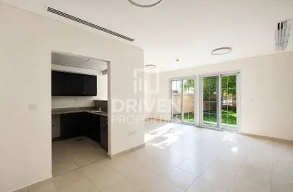 Townhouse - 2 Bedrooms - 2 Bathrooms for rent in Nakheel Villas - District 12 - Jumeirah Village Circle - Dubai