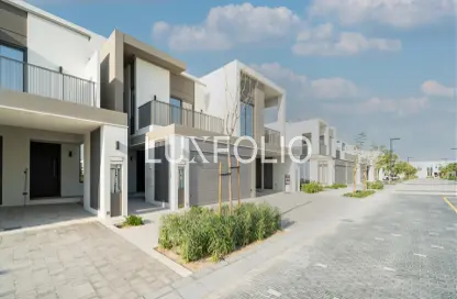 Townhouse - 3 Bedrooms - 4 Bathrooms for sale in Aura Gardens - Tilal Al Ghaf - Dubai