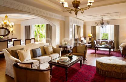 Villa - 5 - 6 for rent in Royal Residences Jumeirah Zabeel Saray - The Crescent - Palm Jumeirah - Dubai