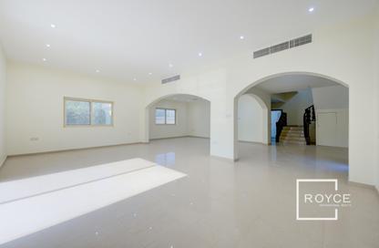 Villa - 5 Bedrooms - 6 Bathrooms for rent in Jumeirah 1 Villas - Jumeirah 1 - Jumeirah - Dubai Villa - 5 Bedrooms - 6 Bathrooms for rent in Jumeirah 1 Villas - Jumeirah 1 - Jumeirah - Dubai