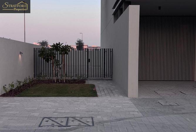 16330841 - Property Image 2