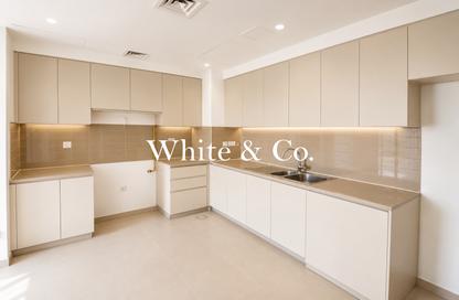 Apartment - 2 Bedrooms - 2 Bathrooms for sale in Zahra Apartments 2A - Zahra Apartments 2 - Zahra Apartments - Town Square - Dubai Apartment - 2 Bedrooms - 2 Bathrooms for sale in Zahra Apartments 2A - Zahra Apartments 2 - Zahra Apartments - Town Square - Dubai