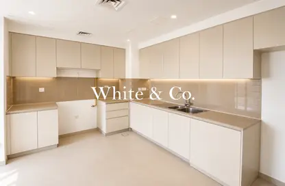 Apartment - 2 Bedrooms - 2 Bathrooms for sale in Zahra Apartments 2A - Zahra Apartments 2 - Zahra Apartments - Town Square - Dubai Apartment - 2 Bedrooms - 2 Bathrooms for sale in Zahra Apartments 2A - Zahra Apartments 2 - Zahra Apartments - Town Square - Dubai