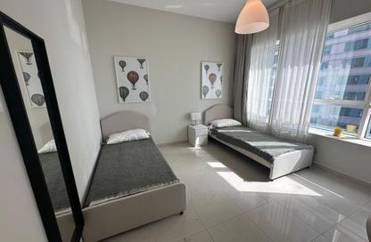 Apartment - 2 Bedrooms - 3 Bathrooms for rent in Al Thani Building - Al Khan - Sharjah