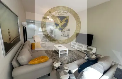 Apartment - 2 Bedrooms - 3 Bathrooms for rent in Al Thani Building - Al Khan - Sharjah