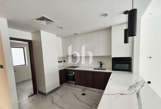 111850824 - Property Image 3