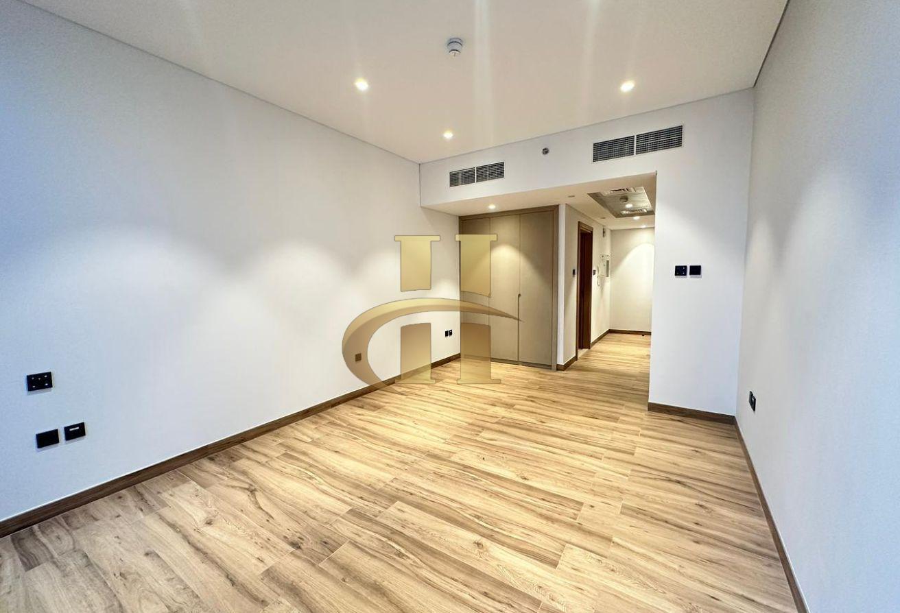 Luxury living | Spacious | Brand new | Vacant photo 4
