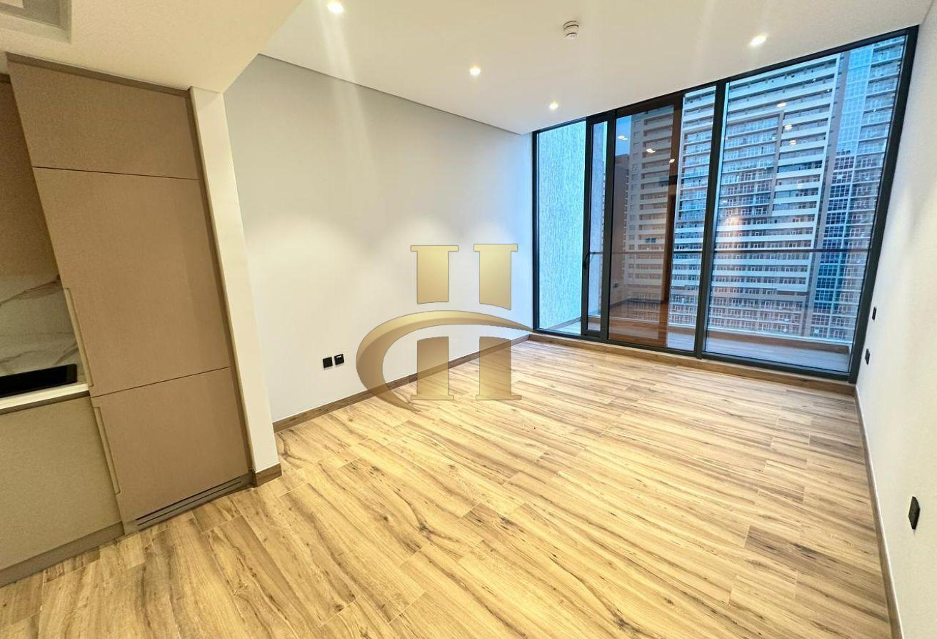 Luxury living | Spacious | Brand new | Vacant photo 5