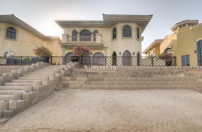 Villa - 4 Bedrooms - 5 Bathrooms for sale in Garden Homes Frond L - Garden Homes - Palm Jumeirah - Dubai