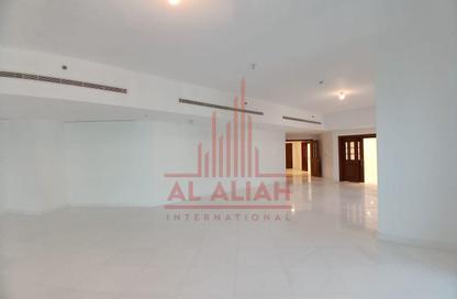 Penthouse - 5 Bedrooms - 7 Bathrooms for rent in Al Jimi Avenue - Al Khalidiya - Abu Dhabi