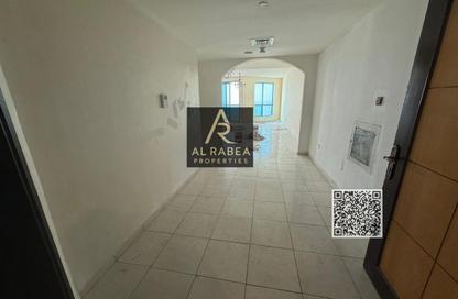 Office Space - 3 Bedrooms - 4 Bathrooms for rent in Corniche Tower - Ajman Corniche Road - Ajman