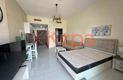 Apartment - Studio - 1 for rent in Wavez Residence - Liwan - Dubai