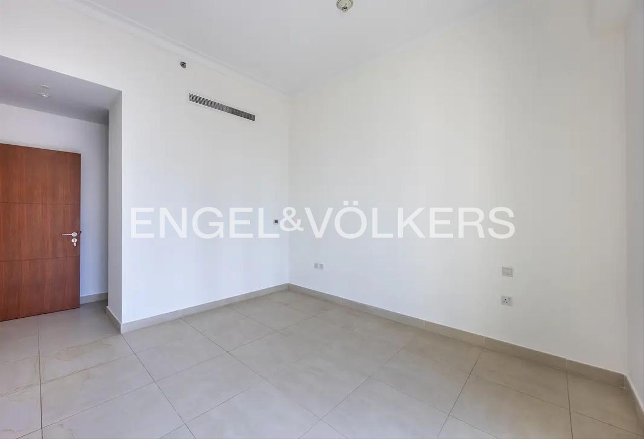 Available Now | Chiller Free | Unfurnished photo 5