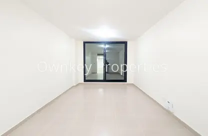 Apartment - Studio - 1 Bathroom for rent in Golden Sands 6 - Mankhool - Bur Dubai - Dubai