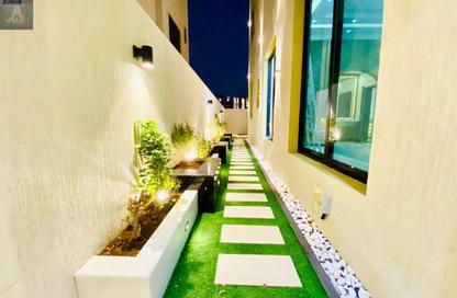 Villa - 5 Bedrooms - 7 Bathrooms for sale in Al Helio 2 - Al Helio - Ajman