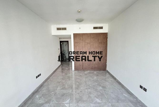 74261396 - صورة العقار 3