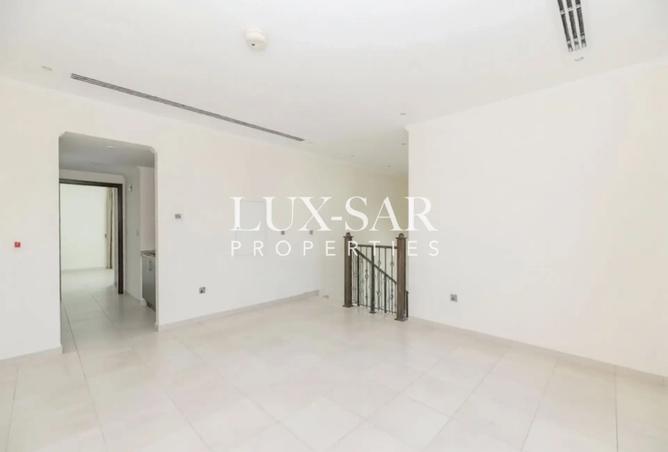 103705045 - Property Image 3